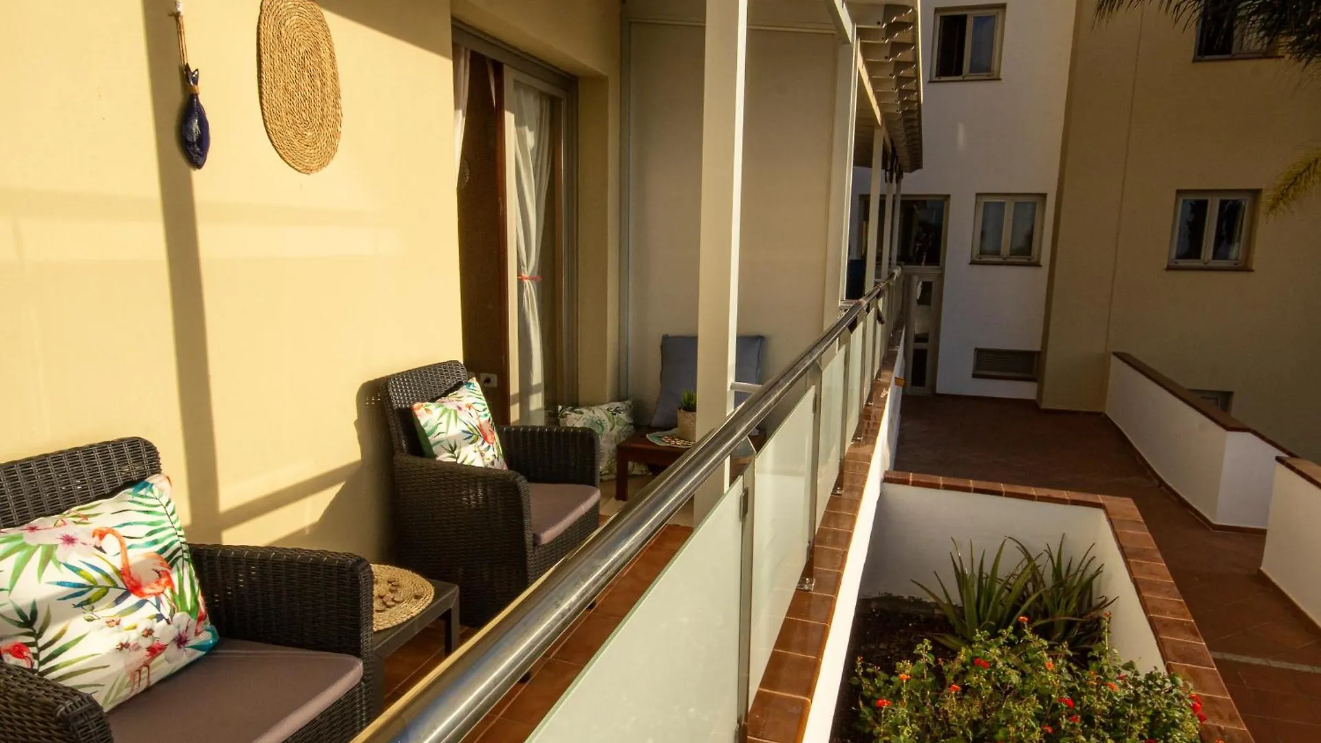 Beach Apartment With Terrace And Pool Punta Del Hidalgo